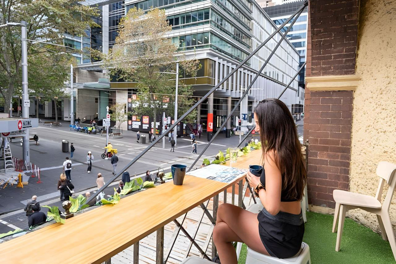 stay in hostel tequila sunrise in adelaide australia